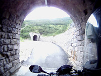Monte Zoncolan - Westrampe oben Tunnel Helmcam