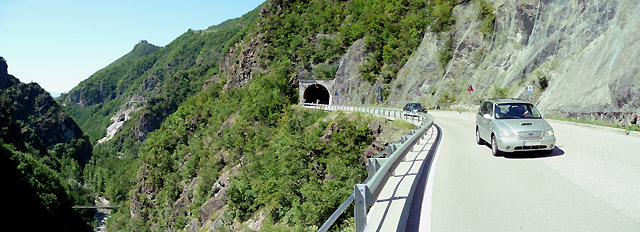 Penser - Südrampe unten Tunnel Pano