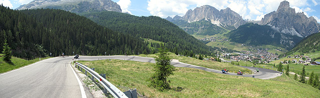 Campolongo - Nordrampe unten Kehren Corvara