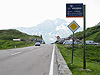 Arlberg - Passhöhe Schild Westen