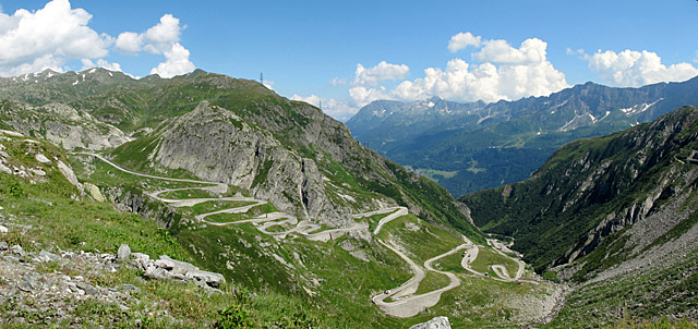 St. Gotthard - Südrampe oben Pano von neuer