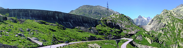 Grimsel - Nordrampe oben Staumauern Pano