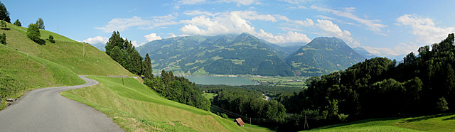 Sarner-See Umfahrung - Süden Pano mit See