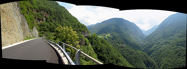 Aprica - Westrampe oben Schlucht Pano