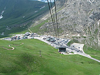 Sass Pordoi - Talstation aus Gondel halbe Höhe