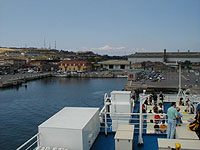 Elba - Piombino - Hafen von Fähre Mitte