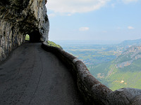 Laval - Süden Straße Tunnel Talblick