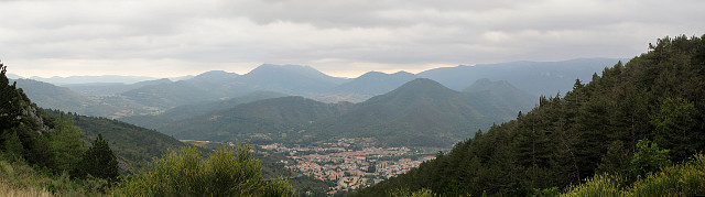 Portel - Passhöhe Blick auf Ort Pano