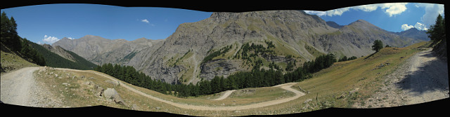 Parpaillon - Westrampe Mitte Baumgrenze Pano