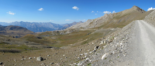 Moutiere - Nordrampe oben Blick auf Bonette-Fort Pano