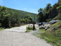 Irati - Westen oben Parkplatz Schranke