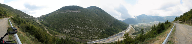 Guara - Westen Einfahrt Blick auf Monrepos-Rampe