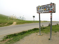 Aubisque - Passhöhe Schild Räder 2014