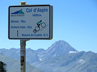 Aspin - Passhöhe Schild Berg Sicht auf Bigorre