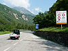 Splügen - Südseite Einfahrt Schild + Auto